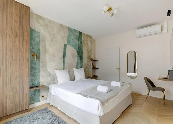Apartmán Sublime Champs Elysees 8guests 3bdr *