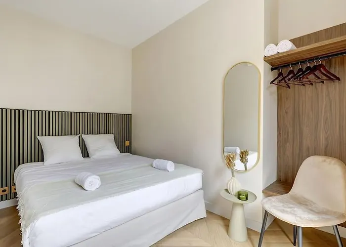 Sublime Champs Elysees 8guests 3bdr